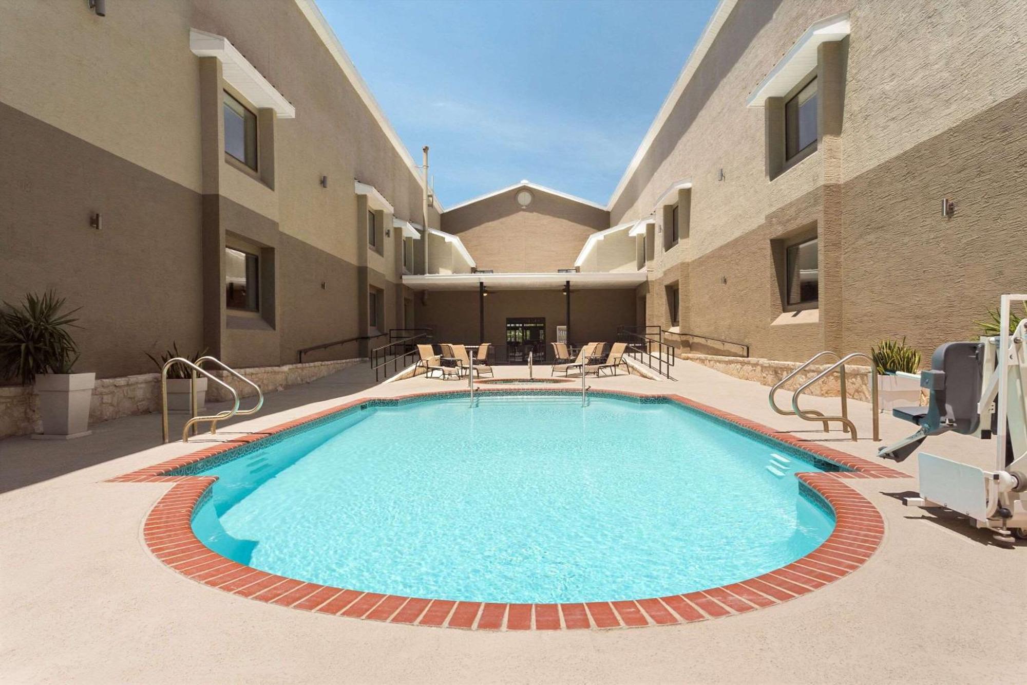Country Inn & Suites By Radisson, Lackland Afb San Antonio , Tx Exteriör bild