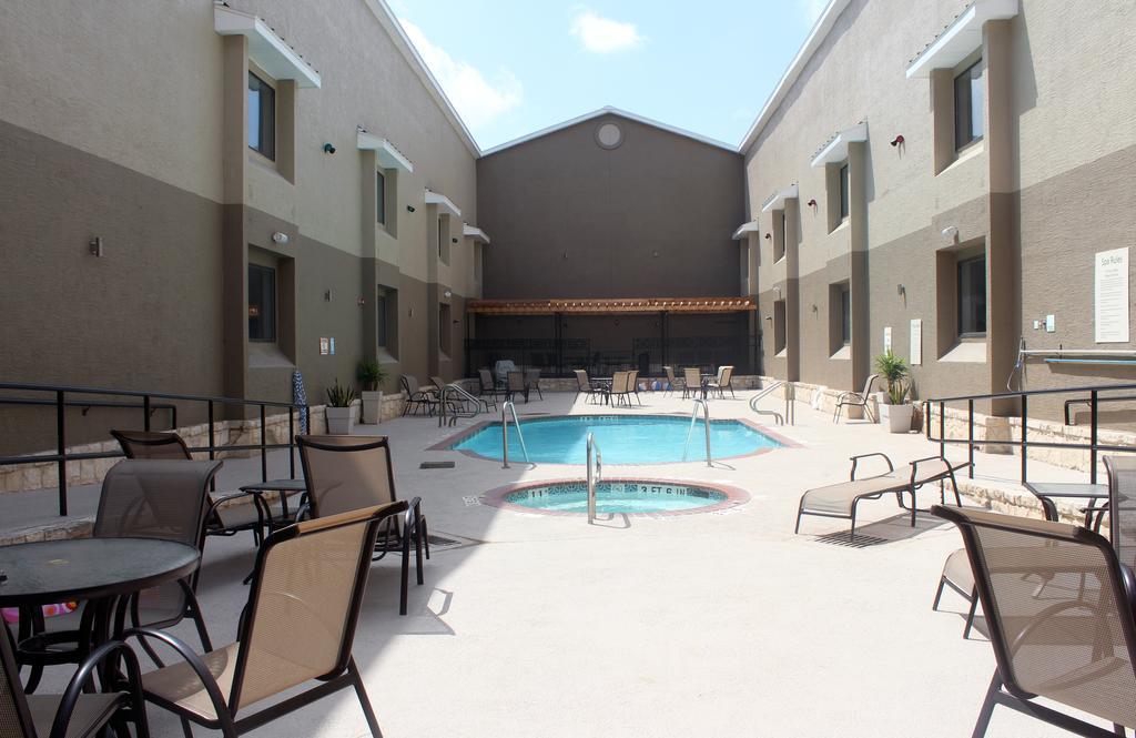 Country Inn & Suites By Radisson, Lackland Afb San Antonio , Tx Exteriör bild